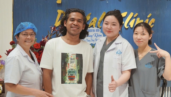 David M., Full Mouth Implants patient at Viet Bi Dental